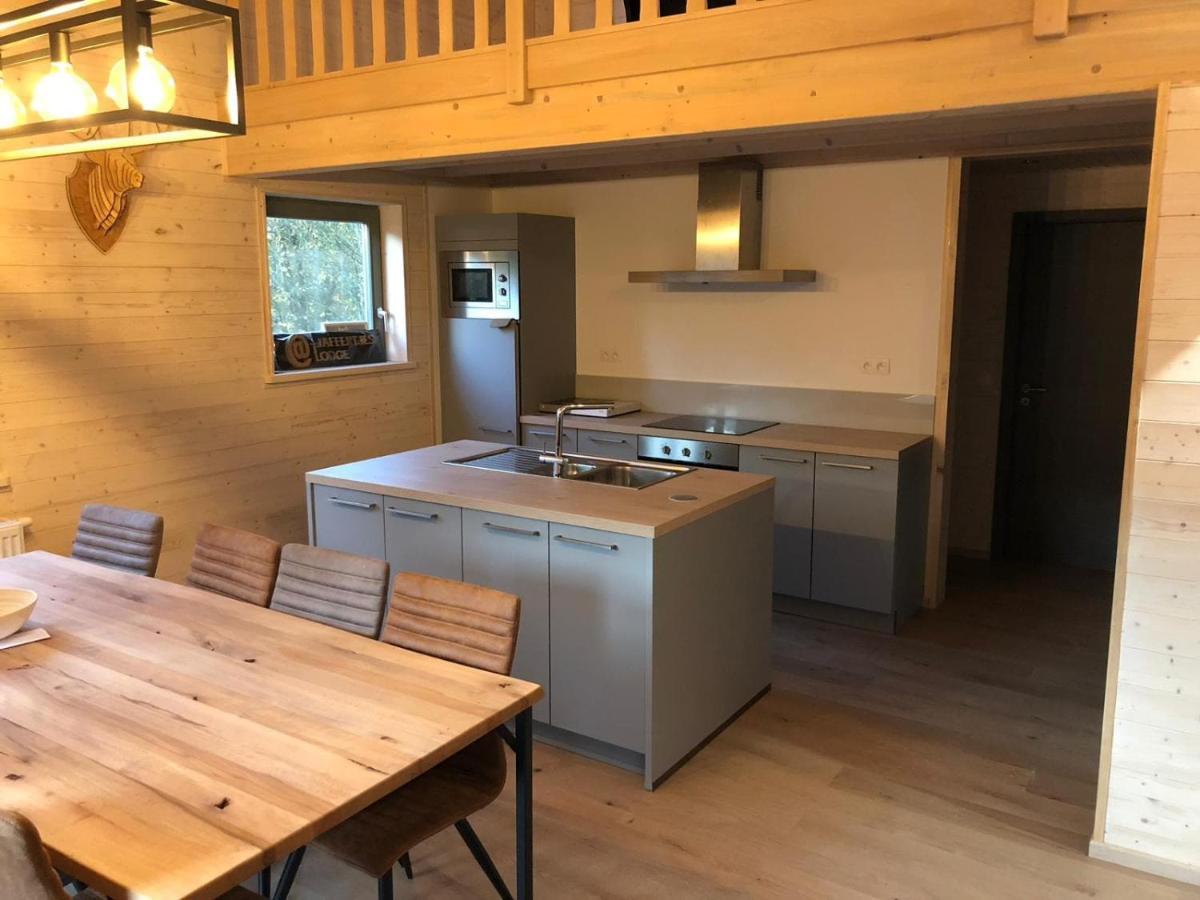 Chalet Tjaffers Lodge Durbuy Buitenkant foto